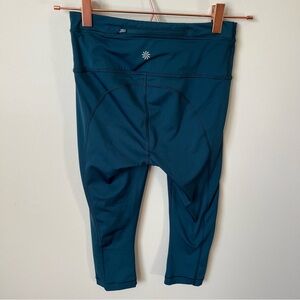 Athleta Accelerate Crop Leggings
